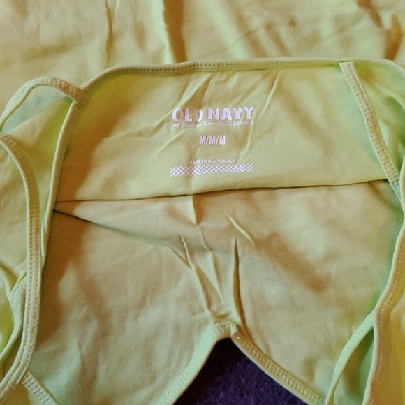 V-neck Camisole Bundle - Picture 3 of 4